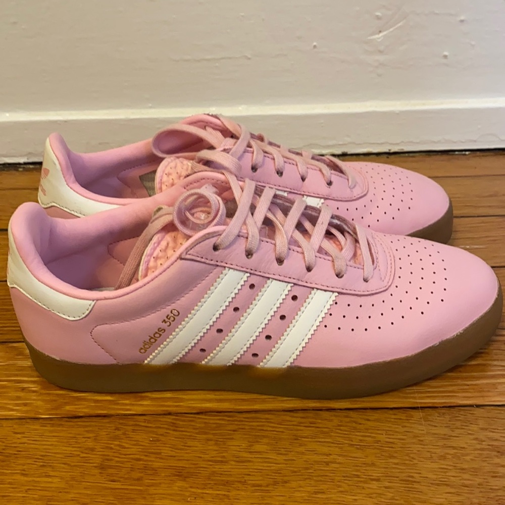 Adidas Women’s size 7.5